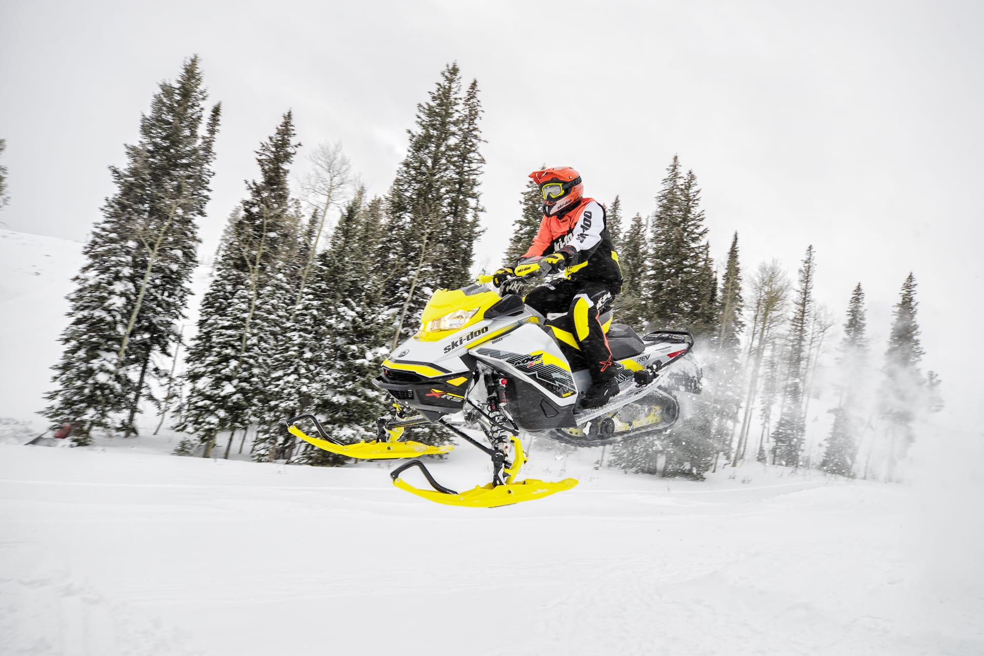 2018 Ski-Doo MXZ