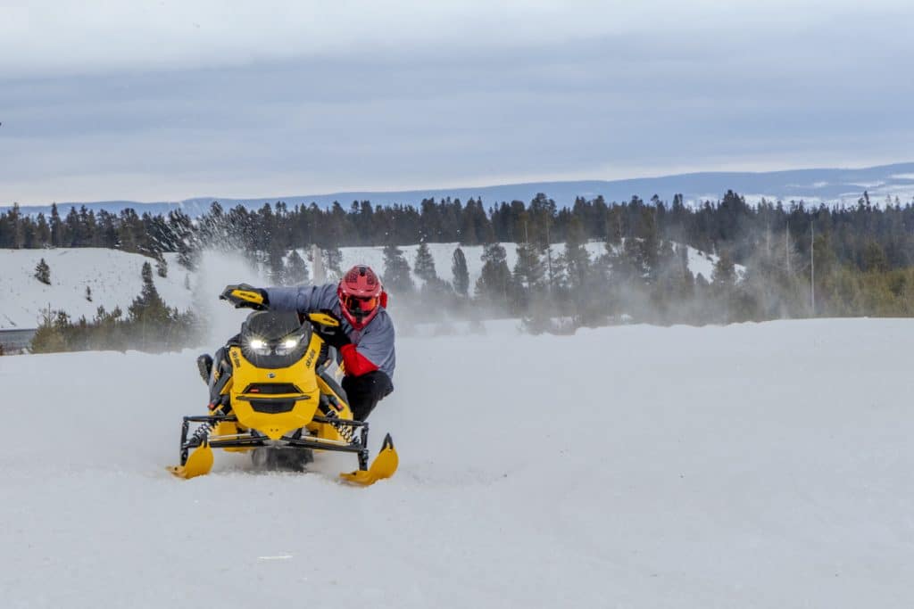 skidoo mxz xrs 850 turbo r 2025 at high speed in test drive with competition package