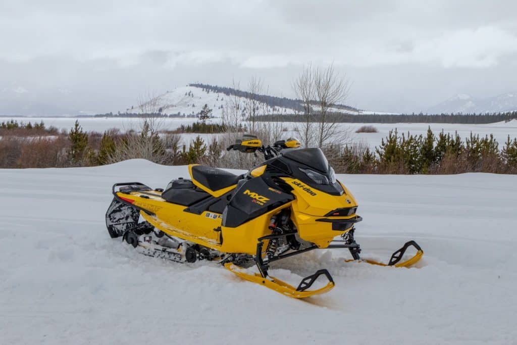 skidoo mxz xrs 850 turbo r 2025 test drive with competition package