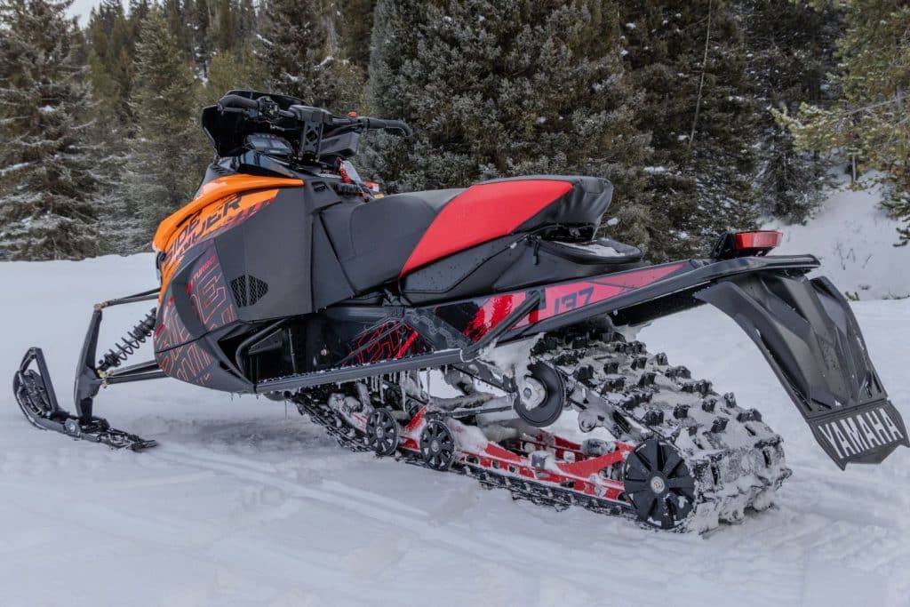 sleek yamaha sidewinder l-tx 2025: final edition snowmobile