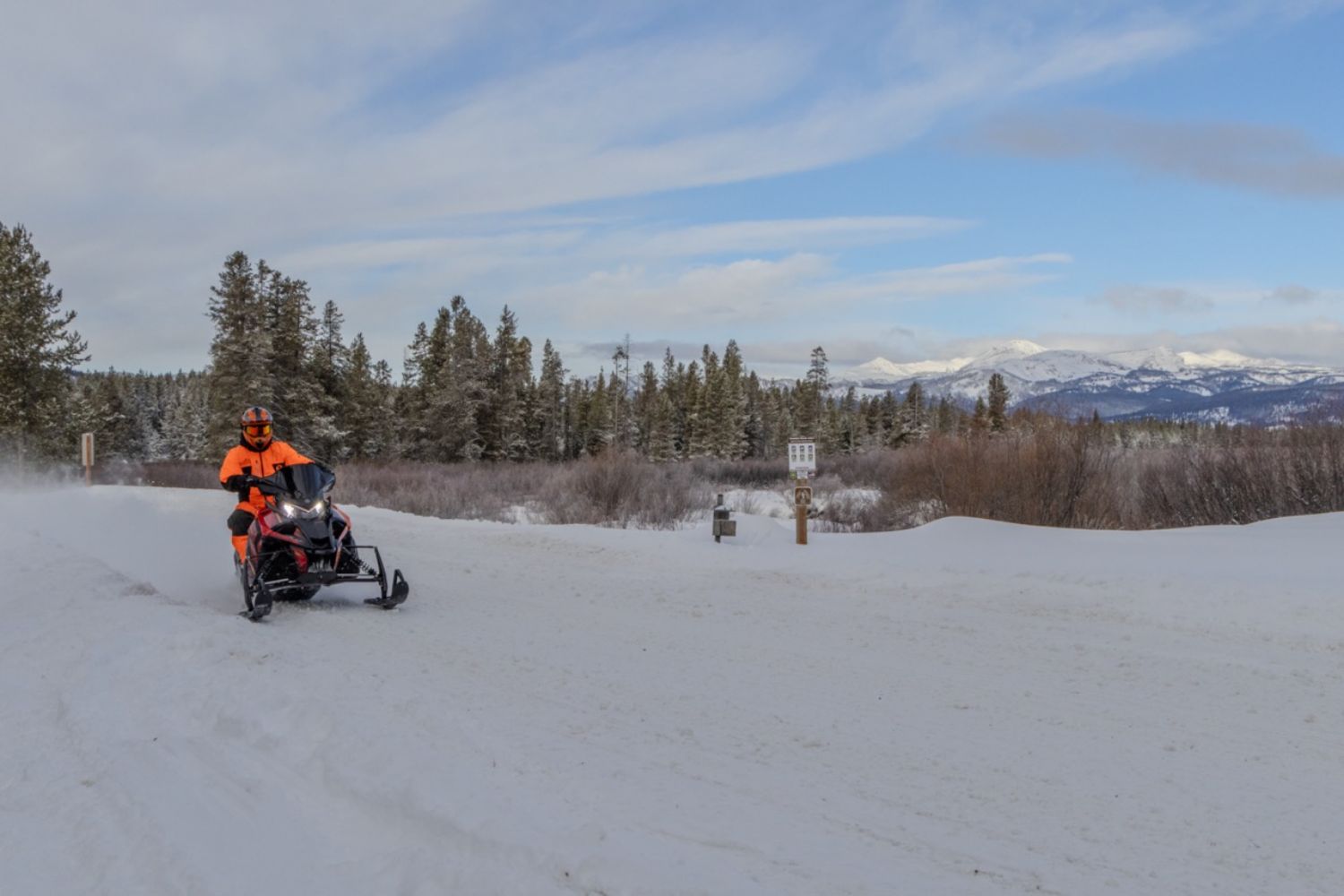 trail-hybrid snowmobiles 2025